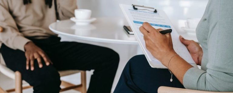 Critère d'embauche Community Manager